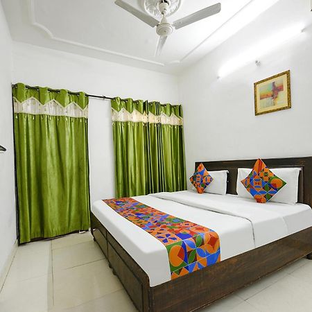 Hotel Fabexpress Diamond Sec 45 Chandīgarh Zewnętrze zdjęcie