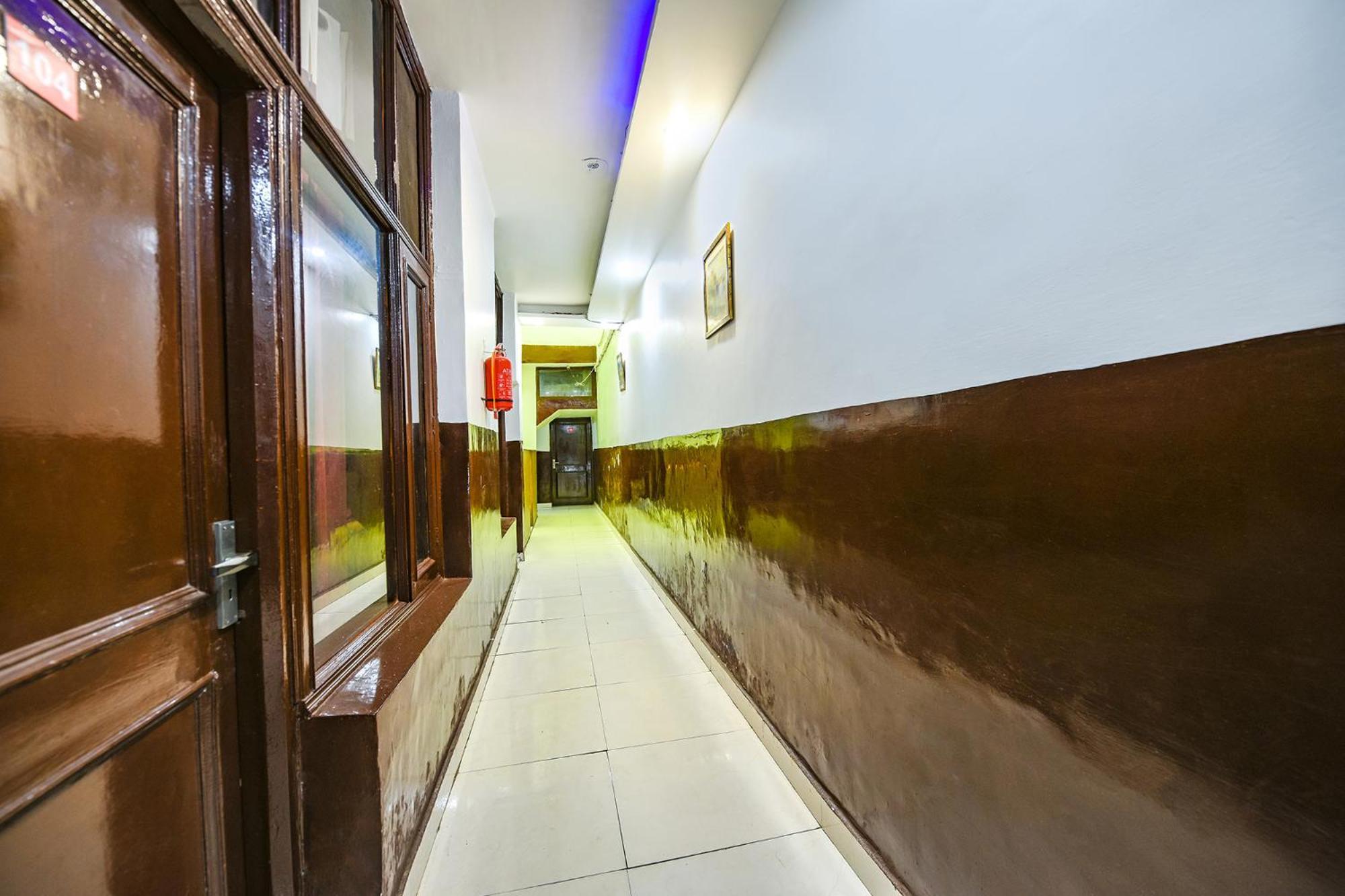 Hotel Fabexpress Diamond Sec 45 Chandīgarh Zewnętrze zdjęcie