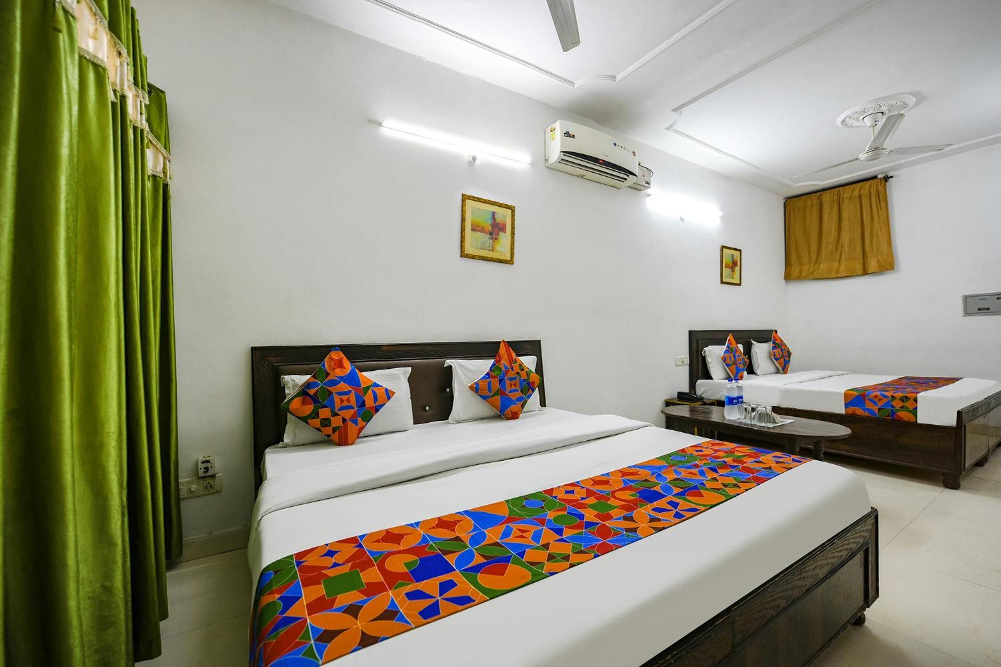 Hotel Fabexpress Diamond Sec 45 Chandīgarh Zewnętrze zdjęcie